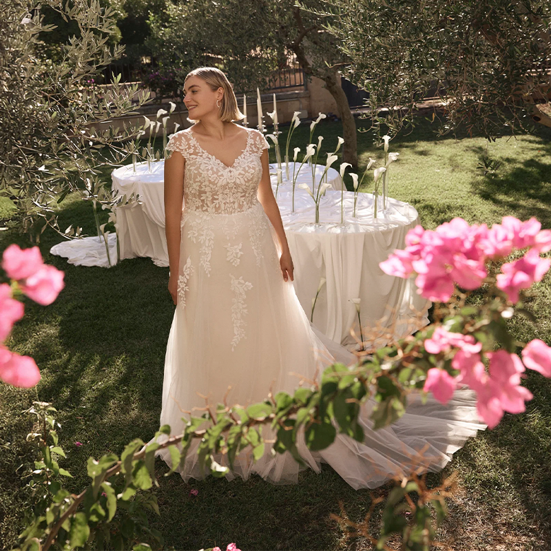 Nos robes de mariée  CURVES  Nova