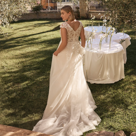 Nos robes de mariée  CURVES  Nova