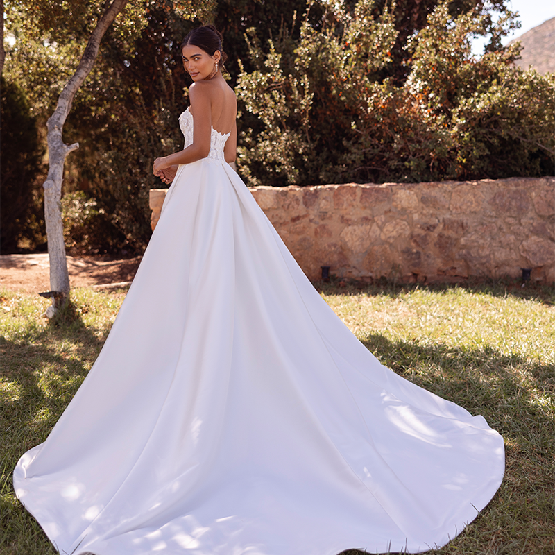 Nos robes romantiques  COSMO  Arradon 8307