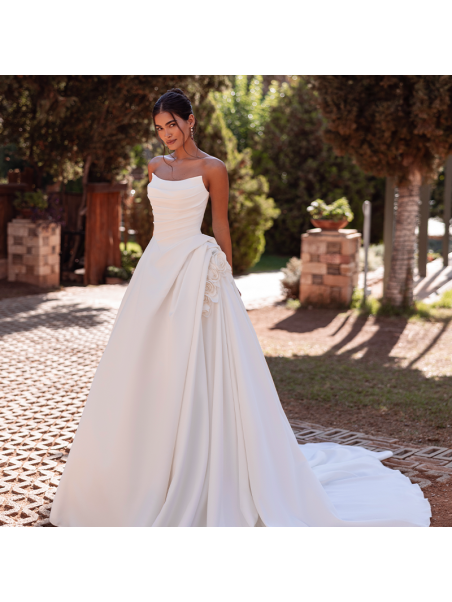 Nos robes romantiques  COSMO  8289M Allaire