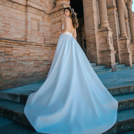 Nos robes romantiques    Esmeralda 742