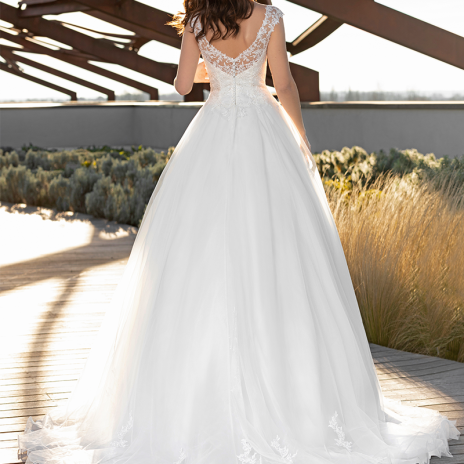 Nos robes de mariée  LOV ELY  Brécey