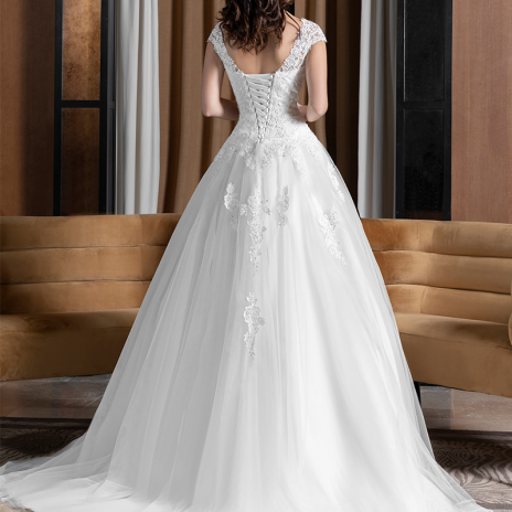 Nos robes de mariée  LOV ELY  Genets
