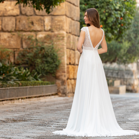 Nos robes de mariée  BO'M  Anguilla