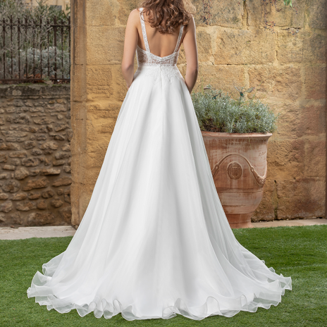 Nos robes de mariée  JUST FOR YOU  Lonlay