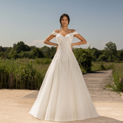 Nos robes de mariée    22PN01RUB