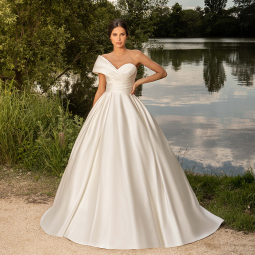 Nos robes de mariée    22PN03