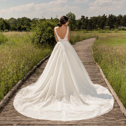 Nos robes de mariée    22PN08