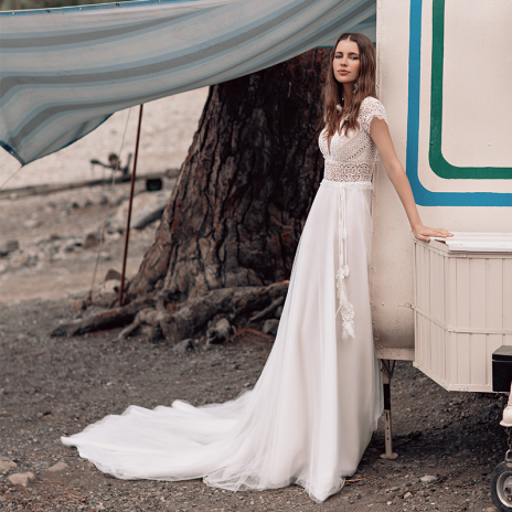 Nos robes de mariée  Ariamo  Lightness of being