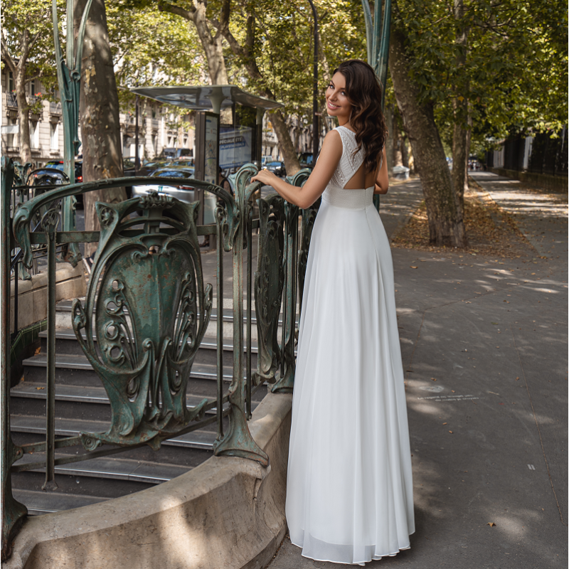 Nos robes de mariée  Emilie Love in Paris  Abesses