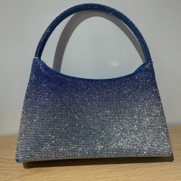 Complétez votre tenue...    Sac 813