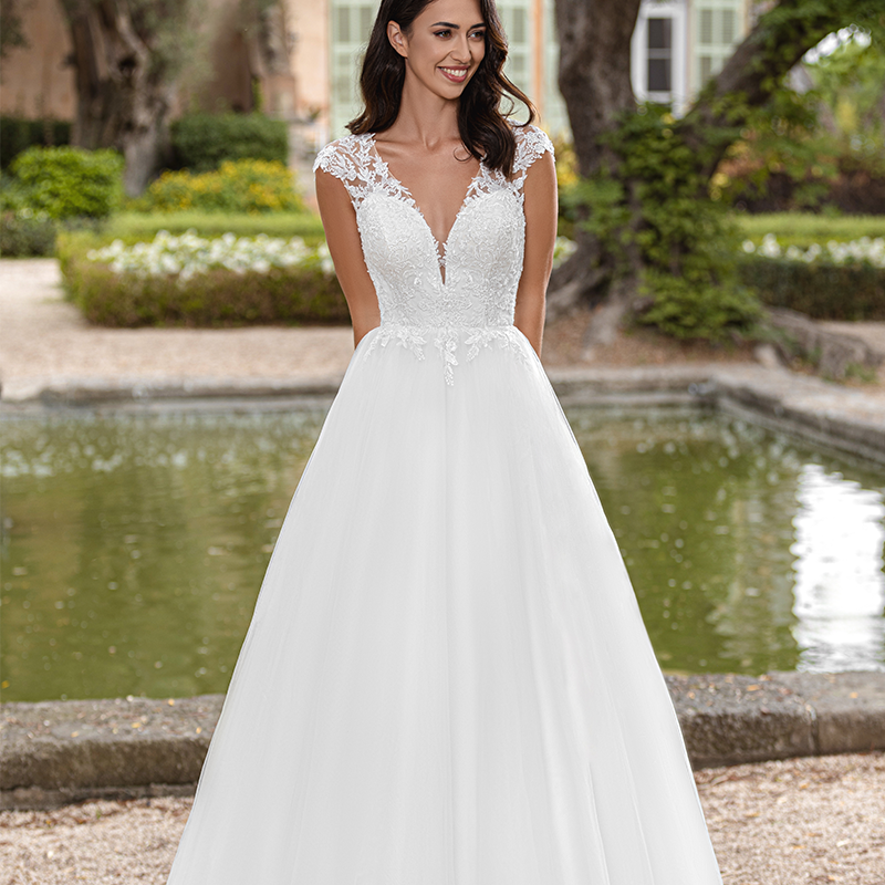 Nos robes de mariée  LOV ELY  Yvetot 254-13