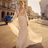 Nos robes de mariée  HERVE PARIS  Langley avec manches et dentelles