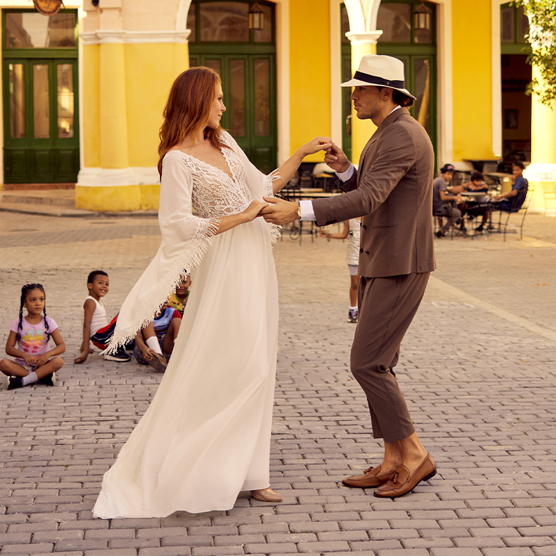 Nos robes de mariée  HERVE PARIS  Leo-A avec manches