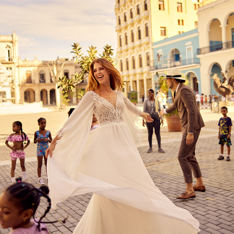 Nos robes de mariée  HERVE PARIS  Leo-A avec manches