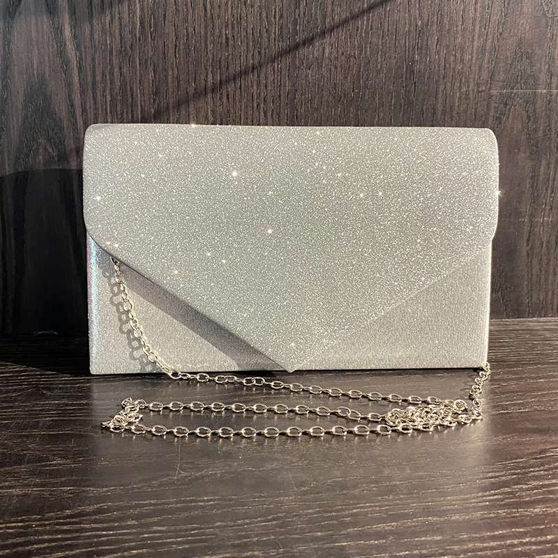 Complétez votre tenue...    Pochette 9130