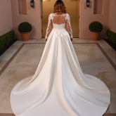 Nos robes romantiques  Curvy  Thao 26CUR03