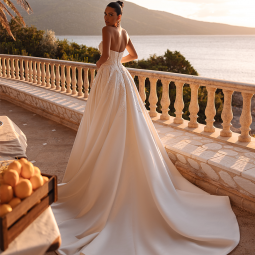 Nos robes romantiques  COSMO  Céaucé 8254