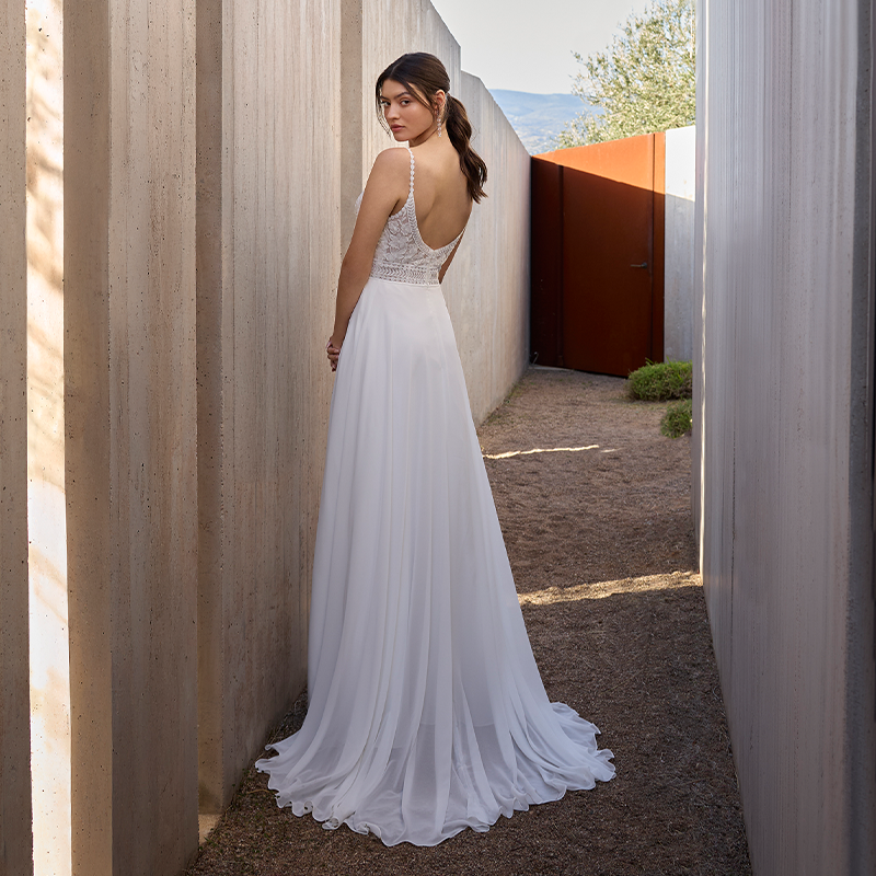 Nos robes romantiques  OREA  Laval L1162
