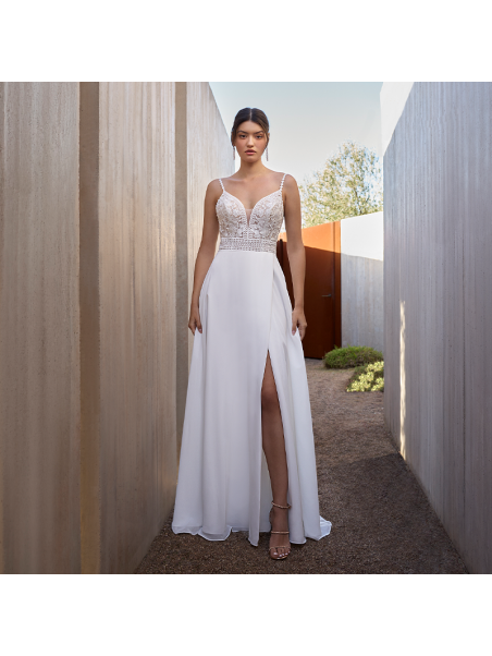 Nos robes romantiques  OREA  Laval L1162