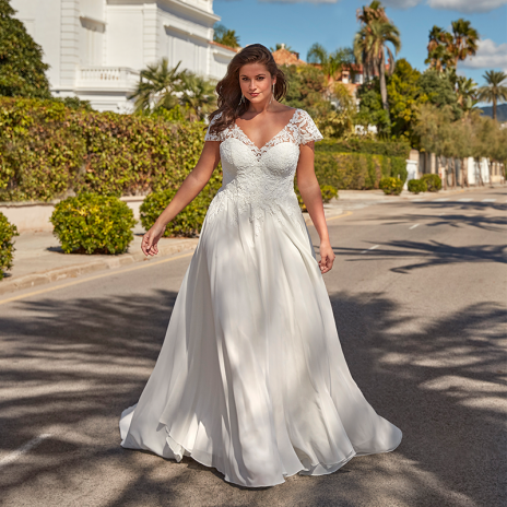 Nos robes de mariée    35021 (Bella)