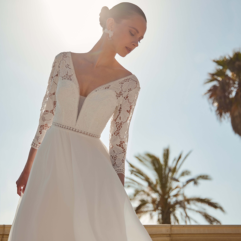 Nos robes de mariée  CREATIF  RO698M