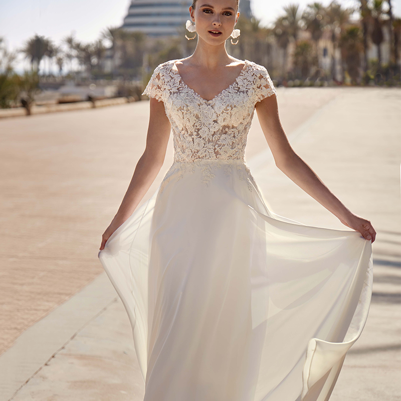 Nos robes de mariée  CREATIF  RP126H