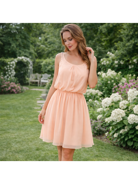 Robes courtes    noseane