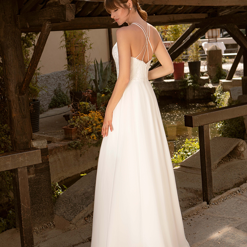 Femme  CREATIF  ro650h