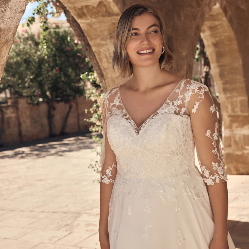 Nos robes de mariée  CURVES  Nella